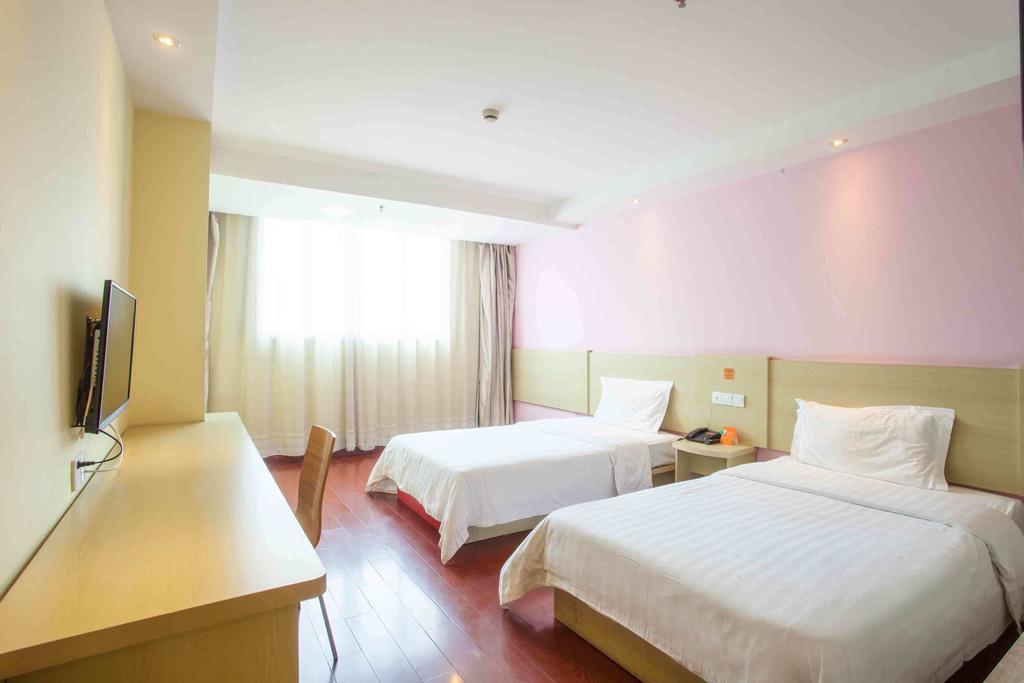 7Days Inn Wuzhou South Railway Station Cangwu Δωμάτιο φωτογραφία