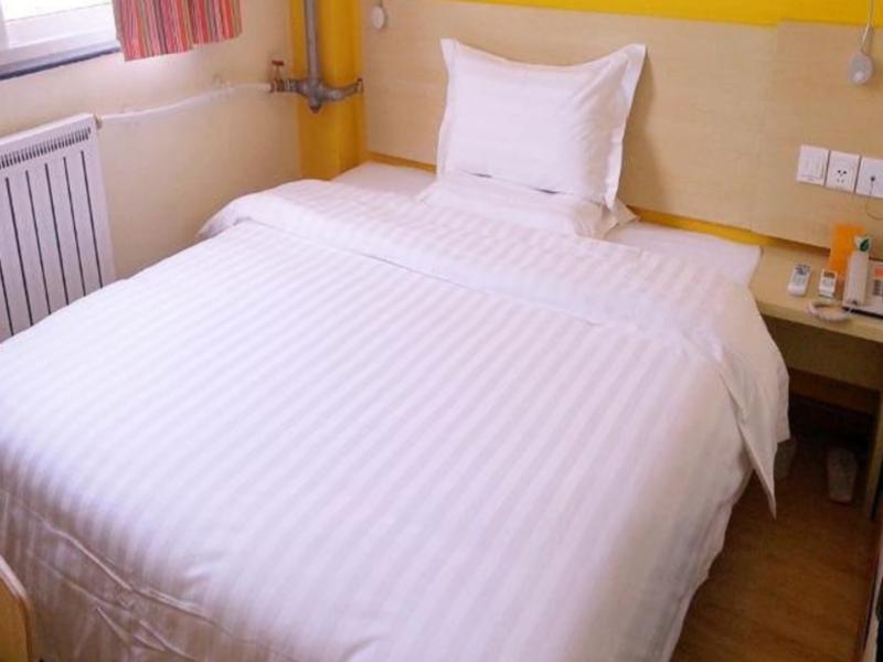 7Days Inn Wuzhou South Railway Station Cangwu Εξωτερικό φωτογραφία